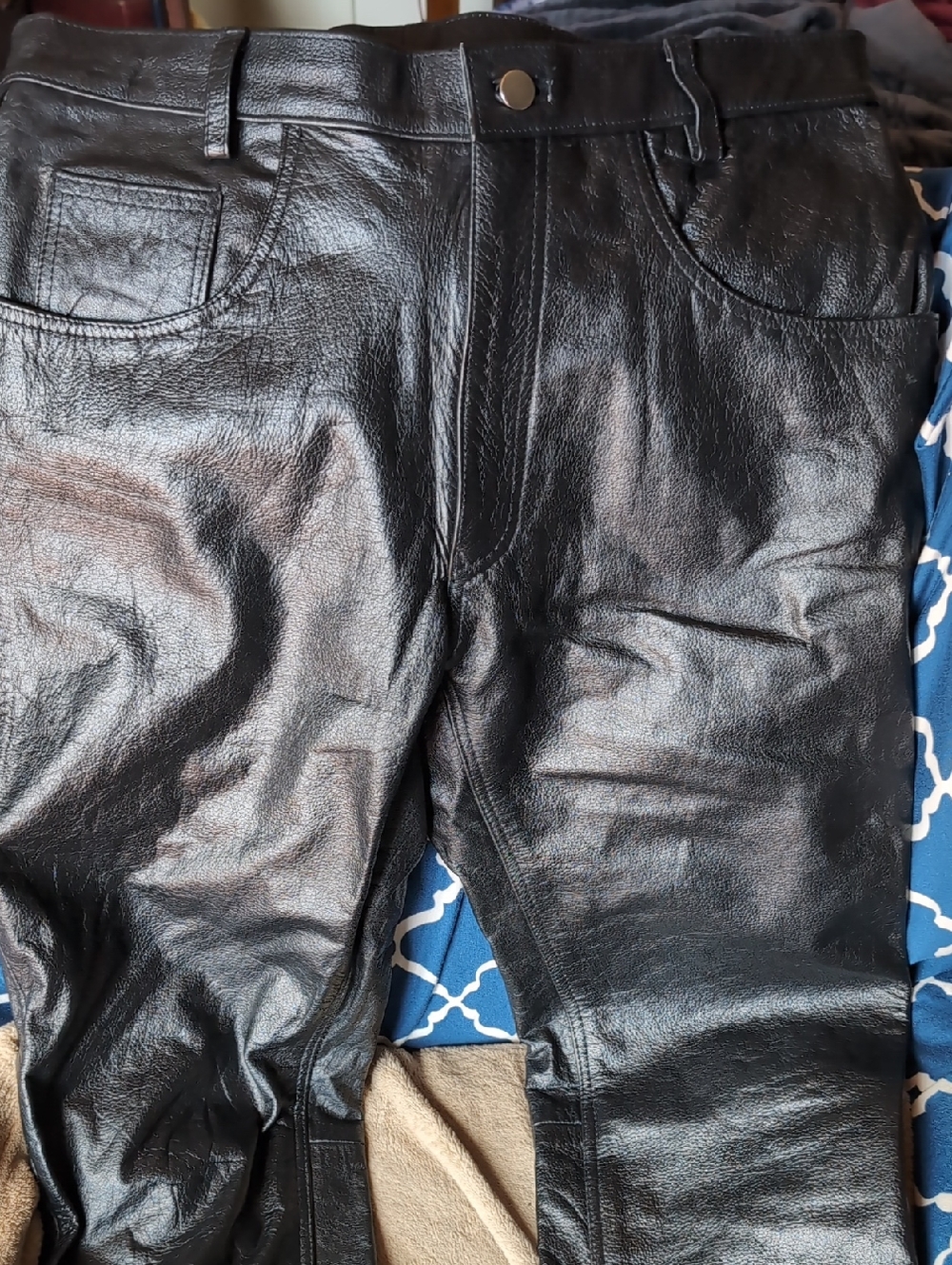 AK MANI Black Leather Pants